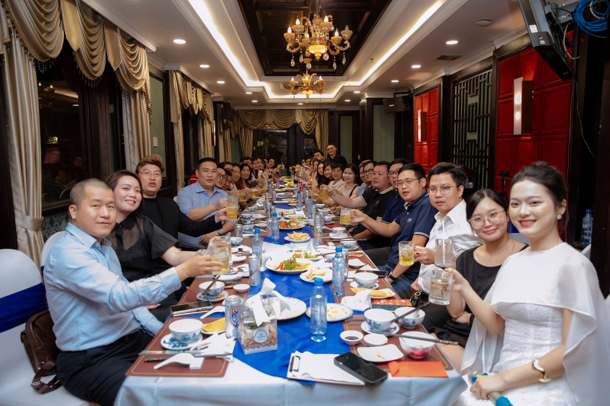 Thiết Kế Web DC tham dự Year End Party Blue Sea Transportation 2025 12 Giao lưu cùng đối tác Blue Sea