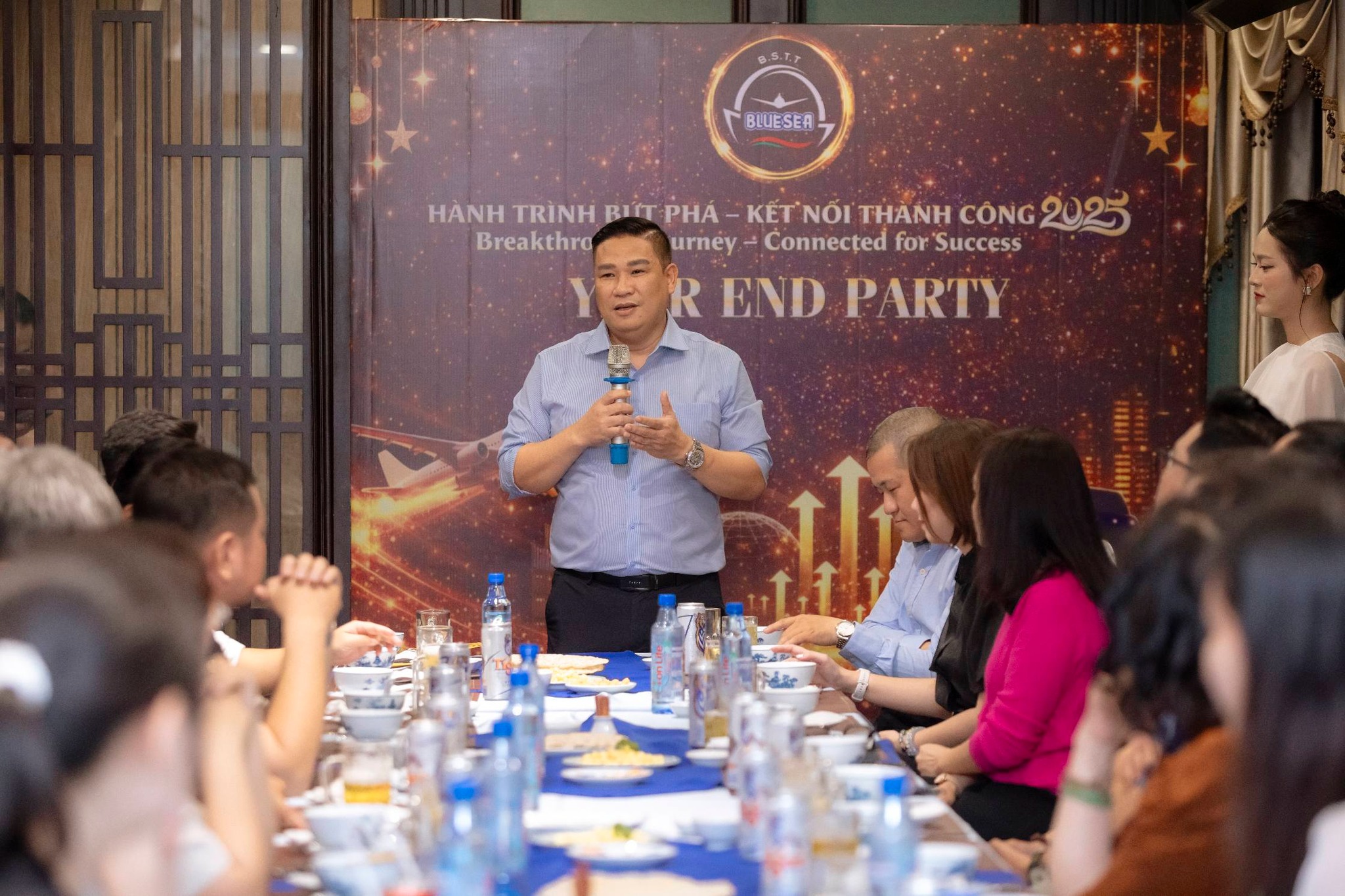 Thiết Kế Web DC tham dự Year End Party Blue Sea Transportation 2025 15 Ông Nguyễn Thanh Tuấn - Tổng giám đốc Blue Sea chia sẻ